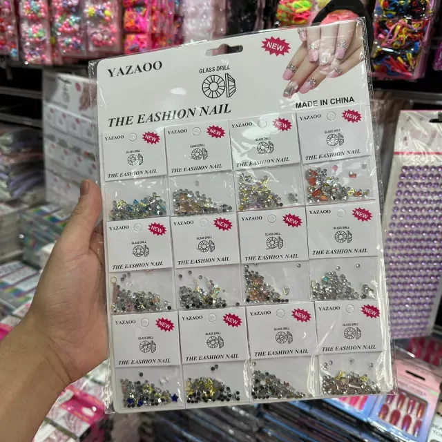 Cartela com 12 saches de pedras para unha Atacado