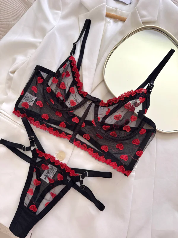 Conjunto Linda Preto com Vermelho Coração Atacado