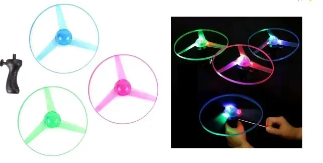 TK-AB4968 BRINQUEDO VOADOR DE PLASTICO A PILHA 20X15CM Atacado